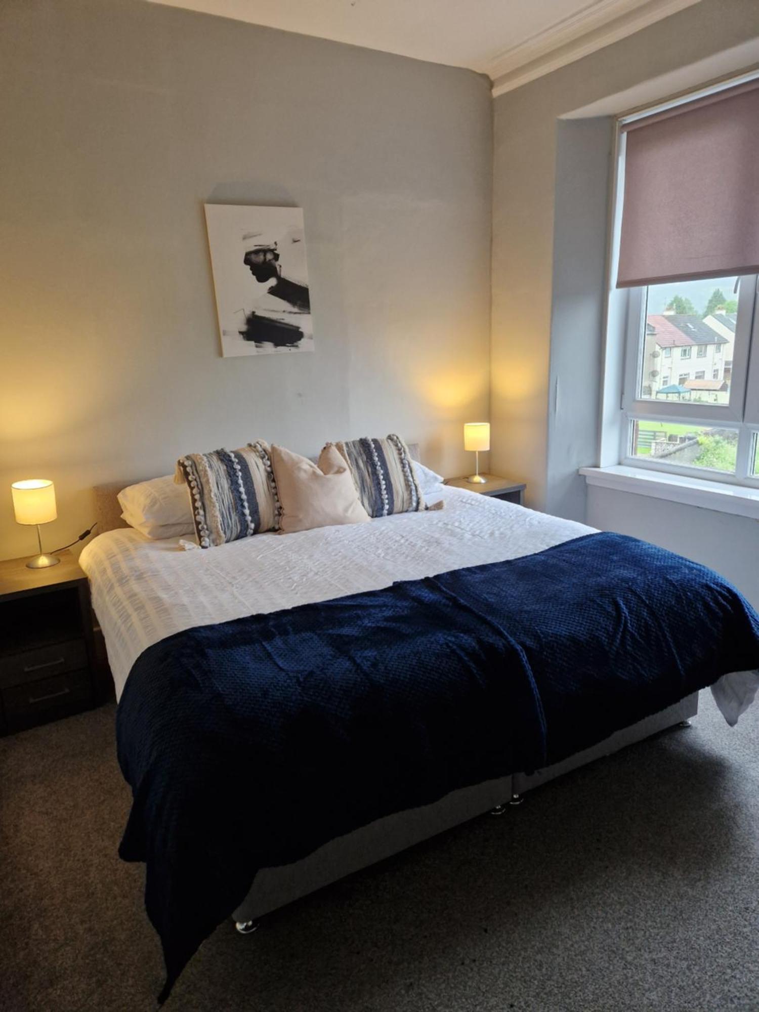 Star Apartment Dumbarton Bagian luar foto